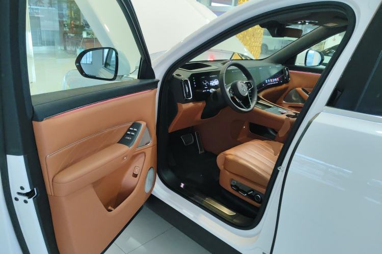 Used Hima AITO M8 2025 Extended-Range Ultra Version 53.4 kWh 5-Seater Edition