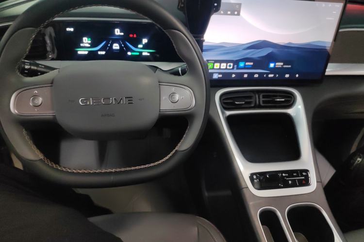 Used  Geome 2025 310km Dream Edition
