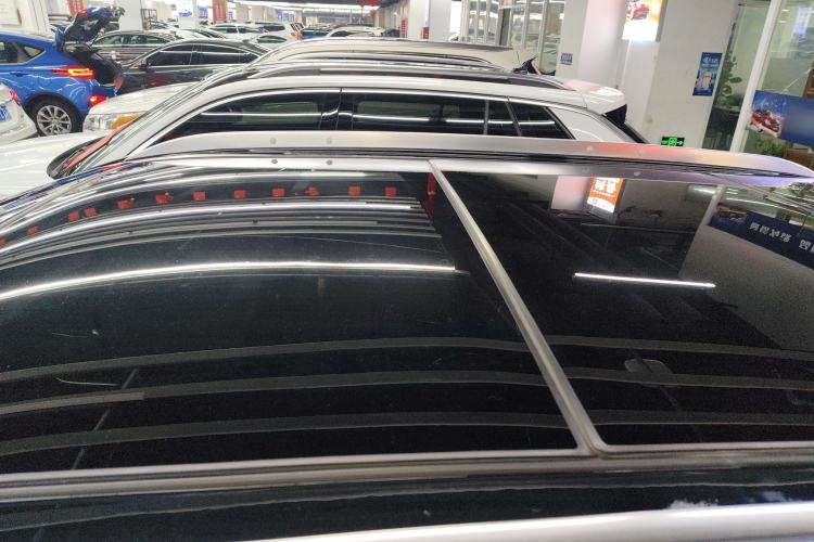 Used Cadillac XT4 2023 28T Two-Wheel-Drive Luxury Version