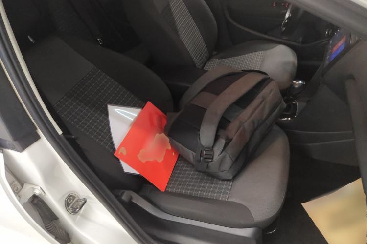 Used Volkswagen Polo 2016 1.6L Automatic Comfort Model
