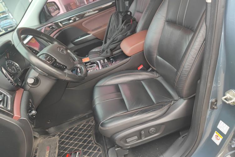 Used GAC Trumpchi GS8 2017 320T Two-Wheel Drive Luxury Smart Connectivity Version (7 Seats)
