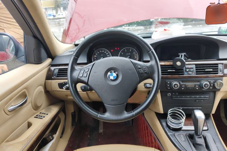 Used BMW 3 Series (Import) 2010 320i Luxury Model
