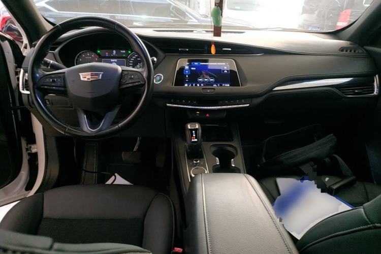 Used Cadillac XT4 2018 28T Two-Wheel Drive Tech Version
