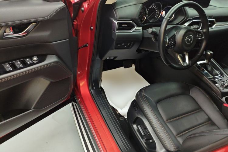 Used Mazda CX-5 2019 Cloud-Controlled Version 2.5L Automatic Two-Wheel Drive Luxury Trim China VI Standard
