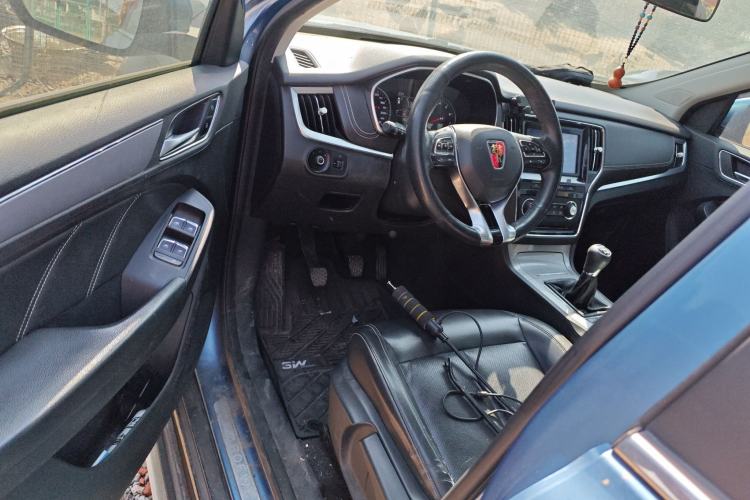 Used Roewe RX5 2016 20T Two-Wheel Drive Manual Flagship Edition