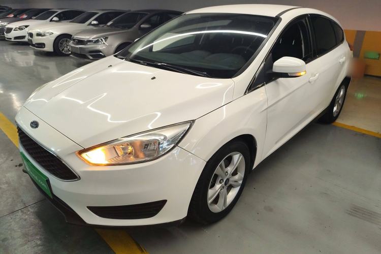 Used Ford Focus 2018 Hatchback Classic 1.6L Automatic Comfort Plus SmartDrive Edition
