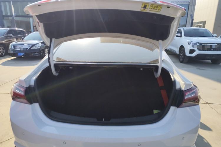 Used Chevrolet Malibu XL 2021 Redline 550T Automatic Sharp Edition
