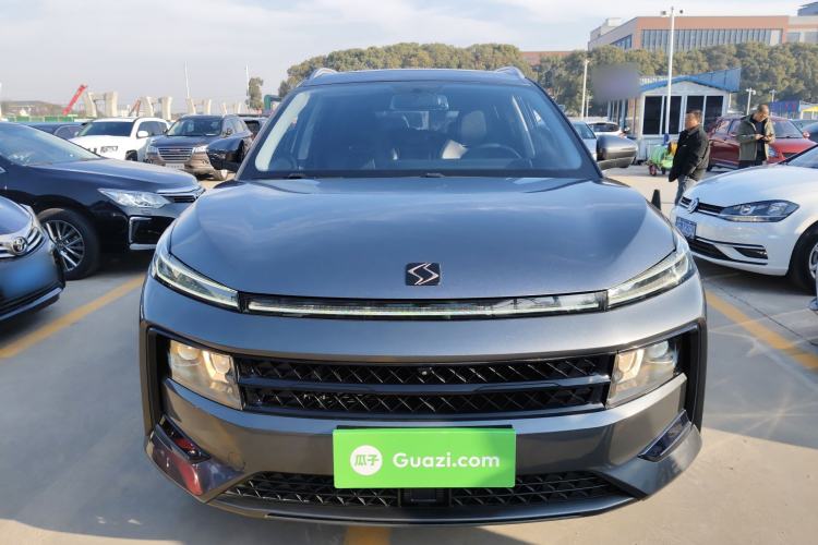 Used SOL QX 2021 300T DCT Prestige Smart Connectivity Version
