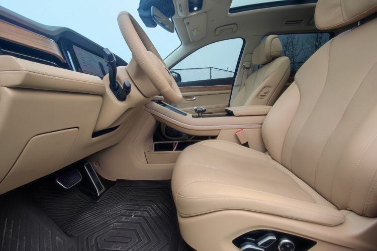 Used Hima AITO M7 2024 1.5T Intelligent Driving 4WD Max Edition 5 Seats
