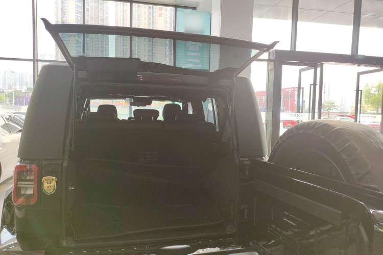 Used Beijing Auto BJ40 2020 2.0T Automatic Four-Wheel Drive Urban Hunter Edition Chivalrous Type
