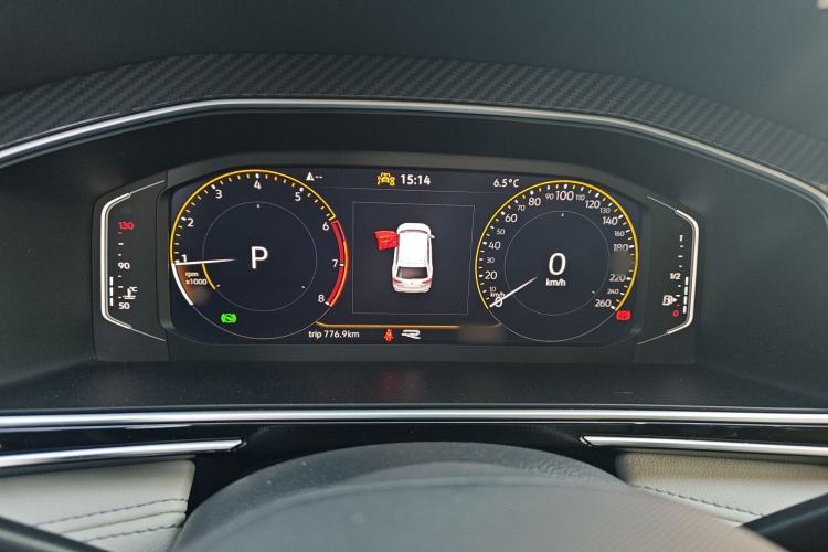 Used Volkswagen Tiguan L 2024 Outstanding Model 330TSI Automatic Two-Wheel Drive R-Line Dragon Glory Edition
