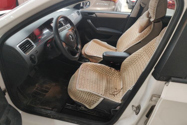 Used Volkswagen Santana 2015 Haval H6 1.6L Automatic Luxury Model
