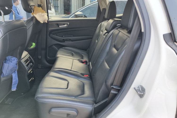 Used Ford Edge 2016 EcoBoost 245 Four-Wheel Drive Titanium 7-Seater
