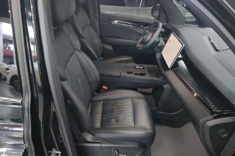 Used Zeekr 009 2022 WE Edition
