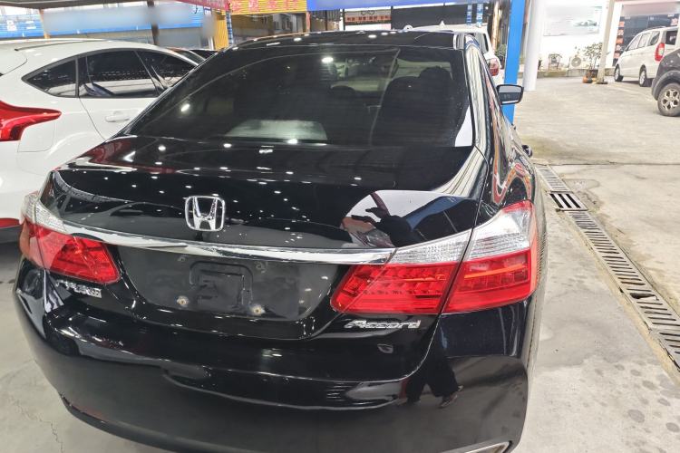 Used Honda Accord 2015 2.0L LX Comfort Edition
