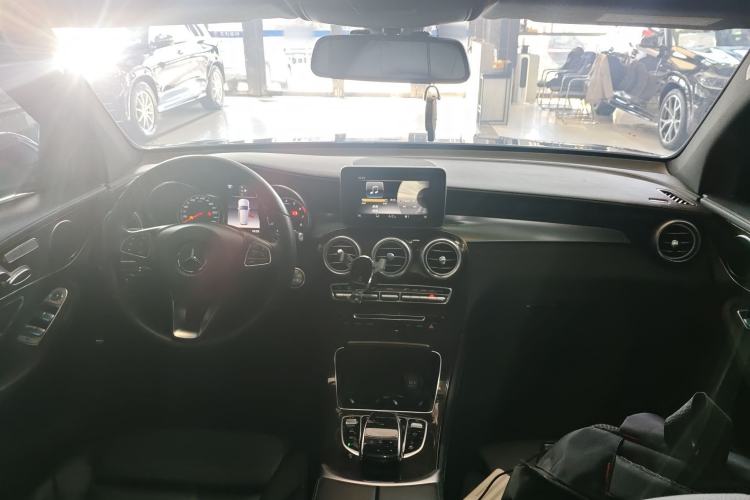 Used Mercedes-Benz GLC 2019 GLC 260 L 4MATIC Dynamic Model
