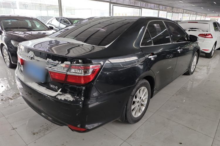 Used Toyota Camry 2016 2.0G 10th Anniversary Leading Edition
