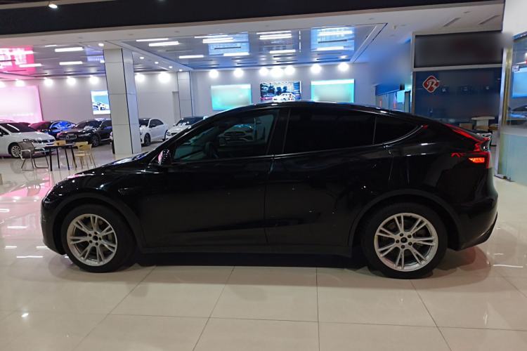 Used Tesla Model Y 2022 Rear-Wheel-Drive Version
