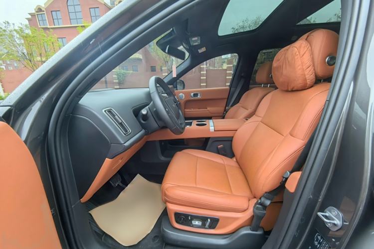 Used Li Auto L8 2023 Pro Model
