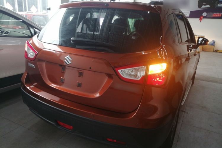 Used Suzuki Vitara S-Cross 2017 1.6L Manual Two-Wheel Drive Urban Fashion Model