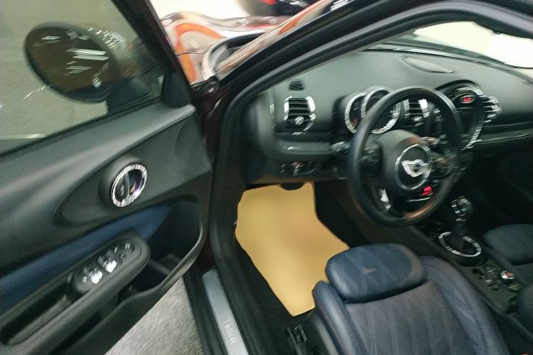 Used  Clubman 2016 Revised Version 1.5T COOPER Connoisseur Edition
