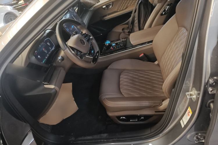 Used BYD Han 2022 DM-i 121KM Prestige Model