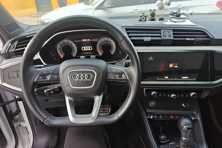 Used Audi Q3 2024 40 TFSI Fashion Dynamic Model