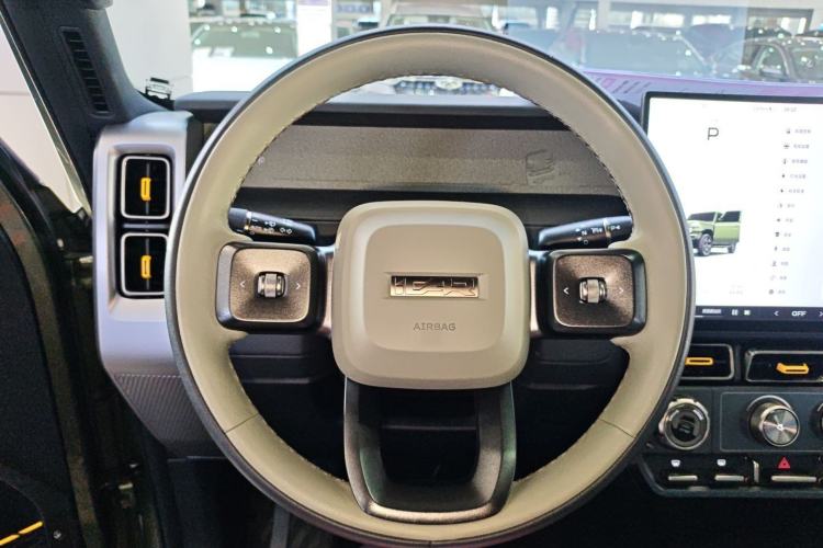 Used  V23 2025 501 Four-Wheel Drive Intelligent Driving Version
