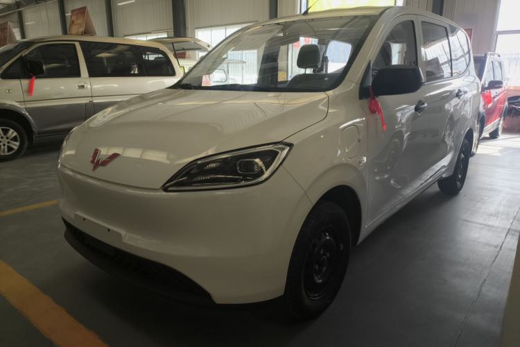 Used Wuling Hongguang New Energy 2024 All-Electric Model 300KM Practical Version
