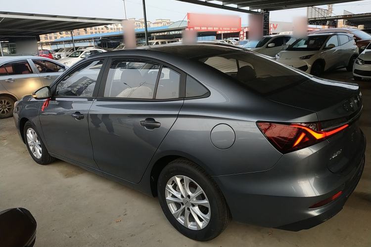 Used Roewe i5 2023 1.5L Manual Comfort Edition
