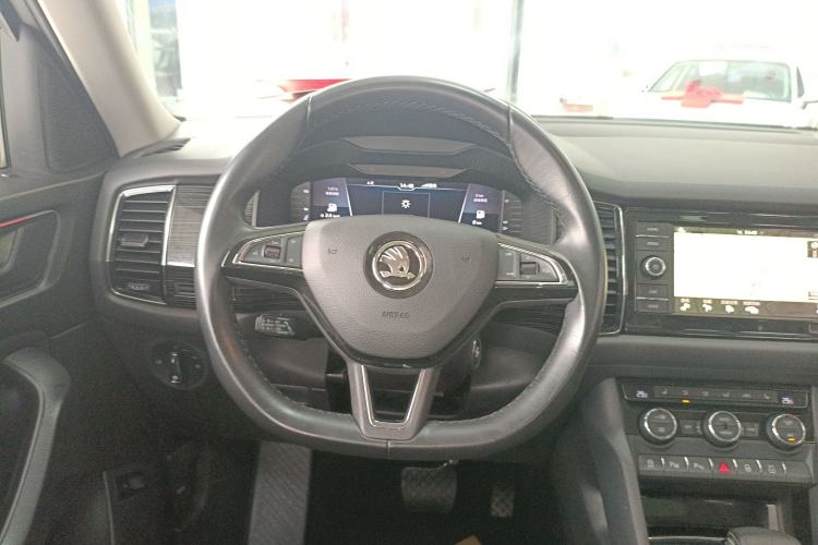 Used Skoda Kodiaq 2019 Facelifted TSI380 7-Seater All-Wheel-Drive Flagship Version China VI Standard
