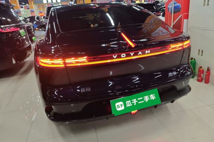 Used VOYAH PASSION 2024 PHEV Four-Wheel Drive Ultra-Long Range Flagship Model
