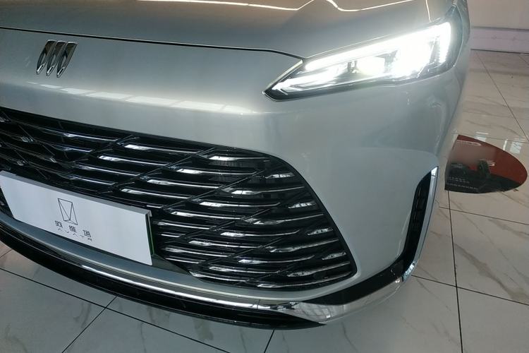 Used Buick GL8 New Energy 2025 Lushang First-Drive Edition 7-Seater
