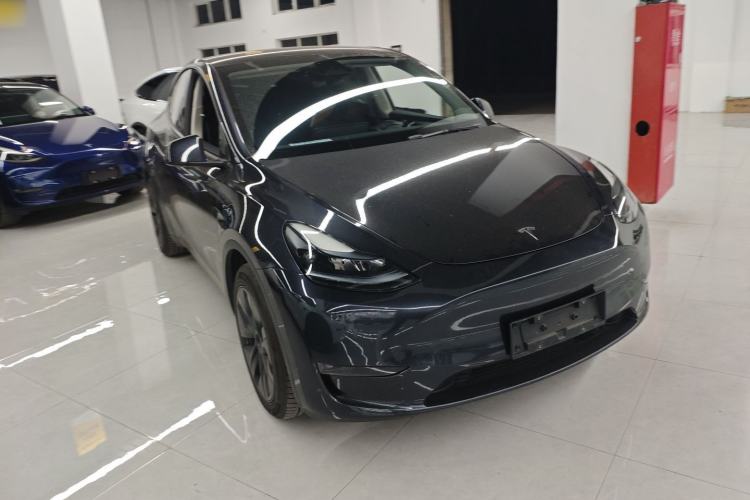 Used Tesla Model Y 2024 Long-Range All-Wheel-Drive Version
