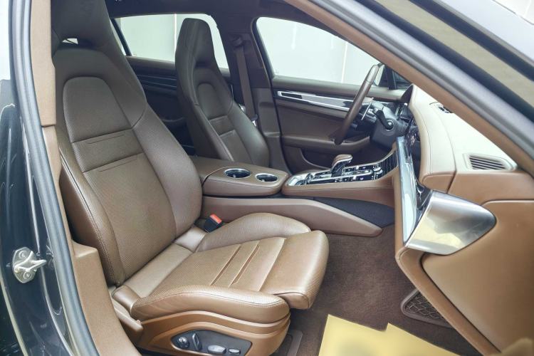 Used Porsche Panamera 2023 Panamera 4 Executive Long Wheelbase 2.9T
