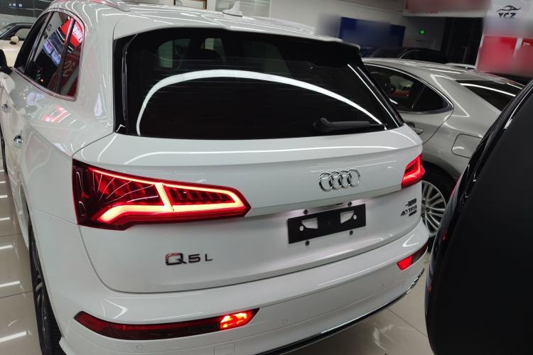 Used Audi Q5L 2020 Updated 40 TFSI Prestige Fashion Edition
