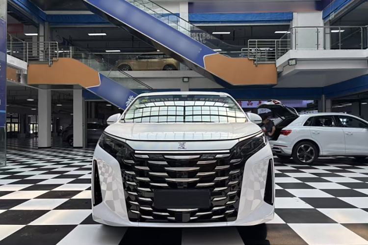 Used BYD Xia 2025 DM-i 1.5T 180km Beyond Edition
