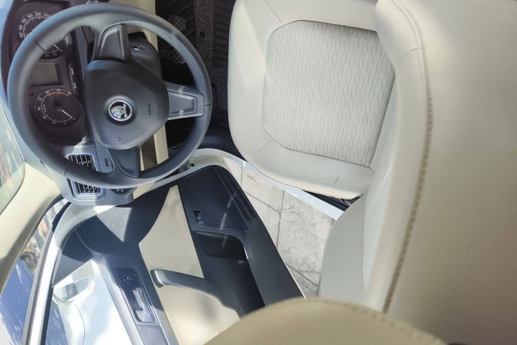 Used Skoda Rapid 2016 1.6L Manual Trend Edition
