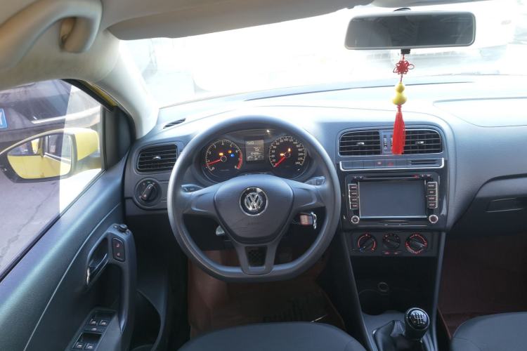 Used Volkswagen Polo 2014 1.4L Manual Fashion Edition
