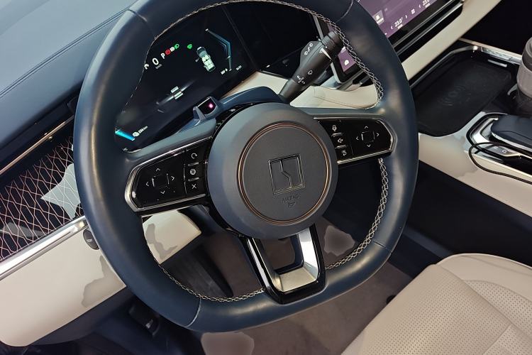 Used Zeekr 009 2022 WE Edition