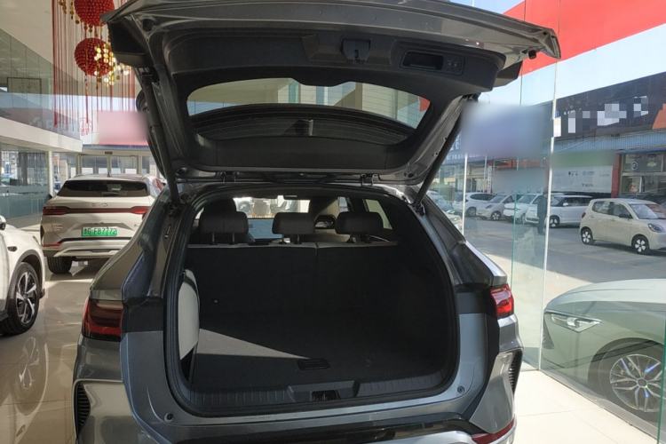 Used BYD Song PLUS New Energy 2025 EV Intelligent Driving Version 520km Premium Model
