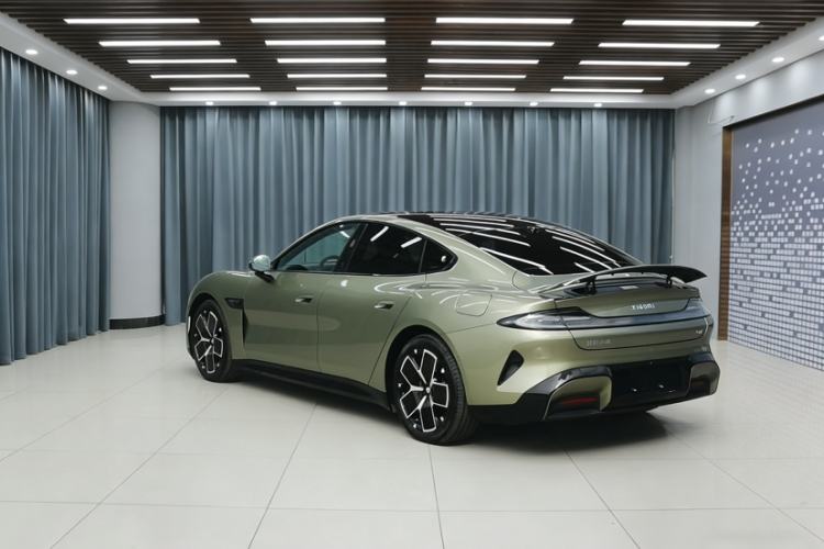 Used  SU7 2024 Rear-Drive Ultra-Long Range Advanced Pro-Level Intelligent Driving Version