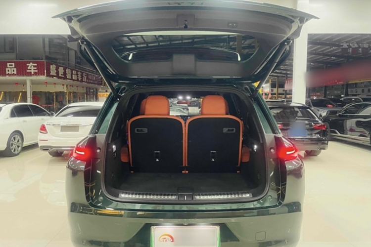 Used Li Auto L8 2023 Max model
