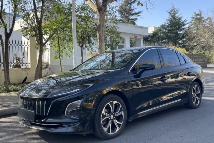 Used Hongqi E-QM5 2022 431 km Charge & Enjoy Edition