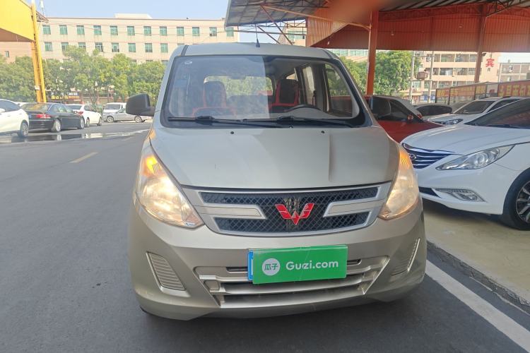 Used Wuling Rongguang V 2016 1.5L Practical Version Non-Power-Assisted
