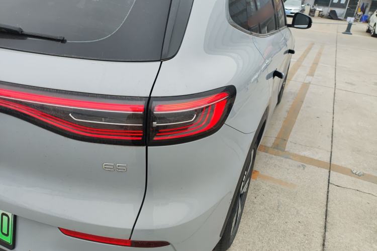 Used  E5 2024 530km Starship Edition
