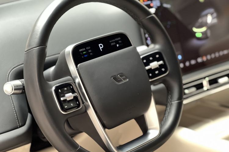 Used Li Auto L9 2022 Max model
