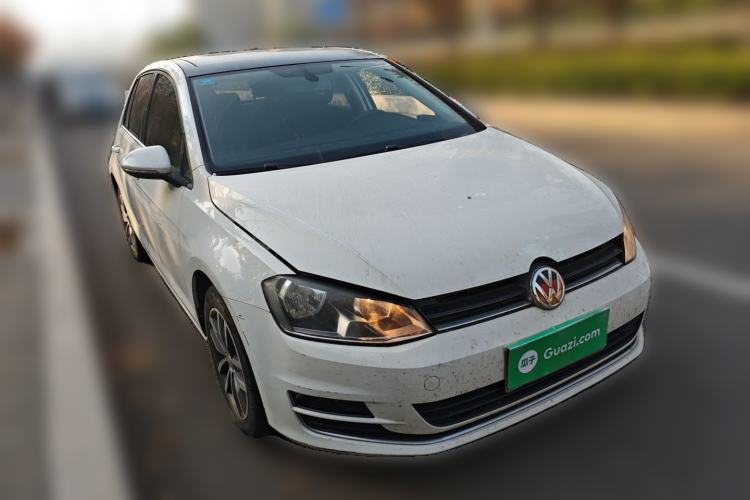 Used Volkswagen Golf 2016 230TSI Automatic Luxury Version
