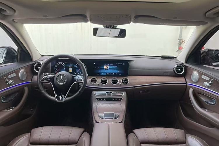 Used Mercedes-Benz E-Class 2022 Updated E 300 L Luxury Edition

