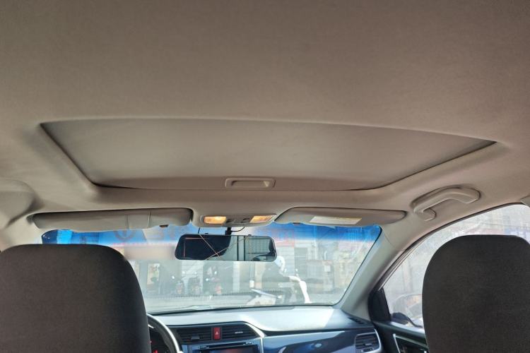 Used Honda Crider 2013 1.8L automatic luxury edition
